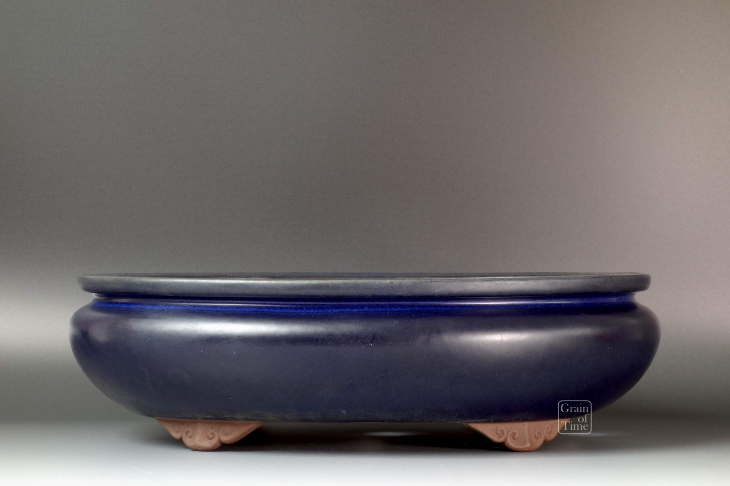 24341: Yamaaki (Tokoname) 3rd Gen - Ruri Blue Bag Oval - 13¾ in (35cm)