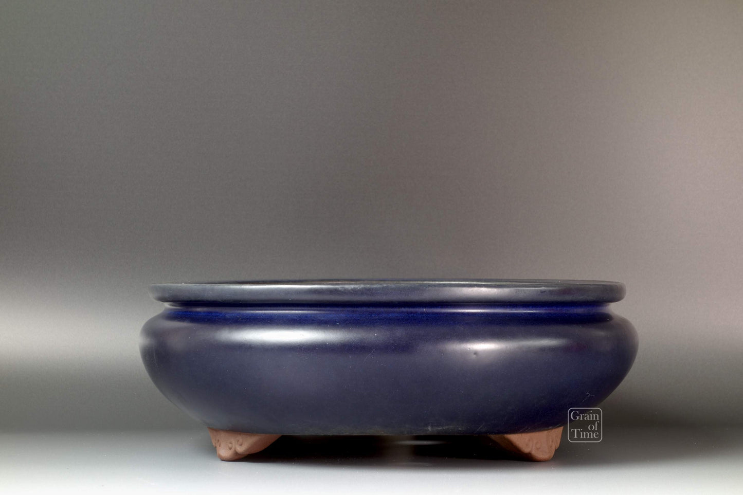 24341: Yamaaki (Tokoname) 3rd Gen - Ruri Blue Bag Oval - 13¾ in (35cm)