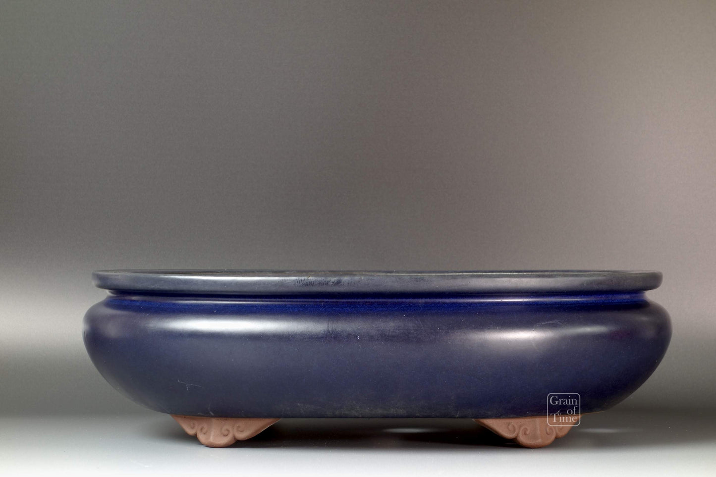 24341: Yamaaki (Tokoname) 3rd Gen - Ruri Blue Bag Oval - 13¾ in (35cm)