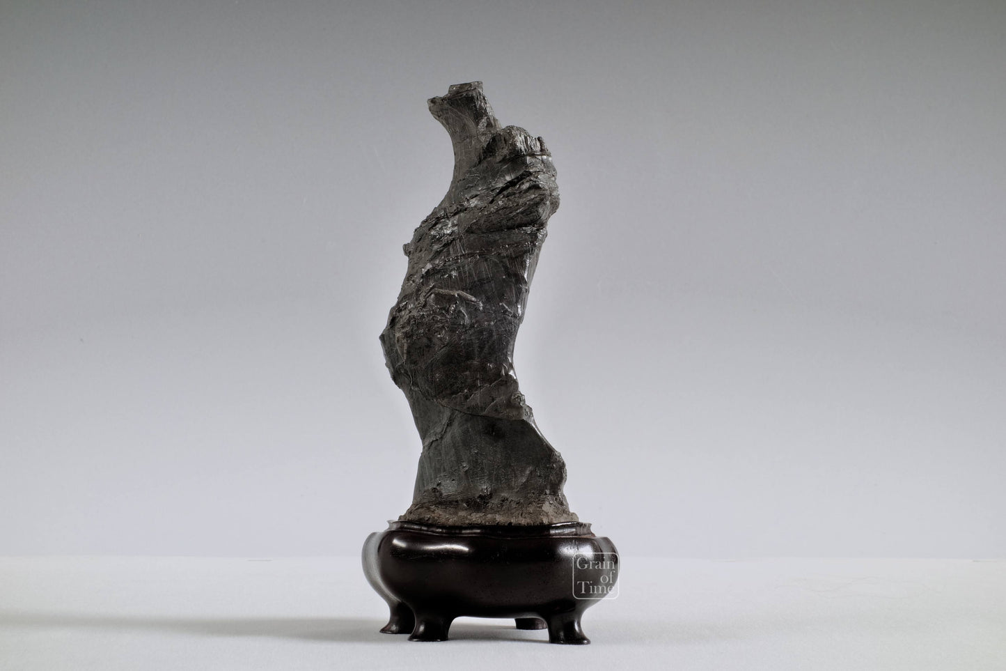 24533 - Furuya Sugata-Ishi (Figure Stone) - The Dancer