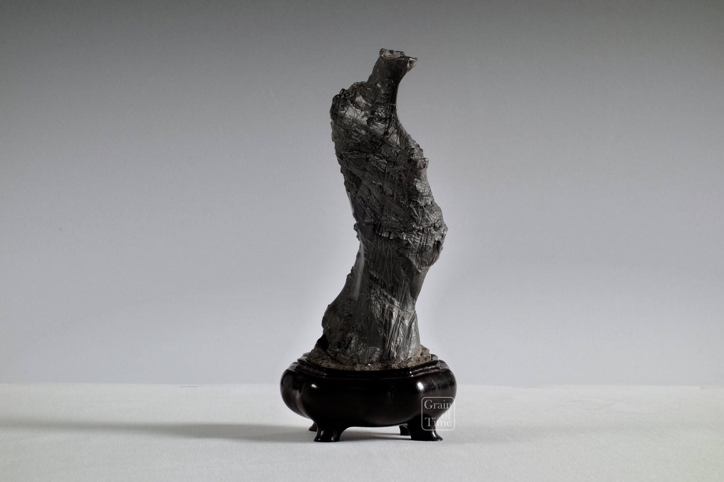 24533 - Furuya Sugata-Ishi (Figure Stone) - The Dancer