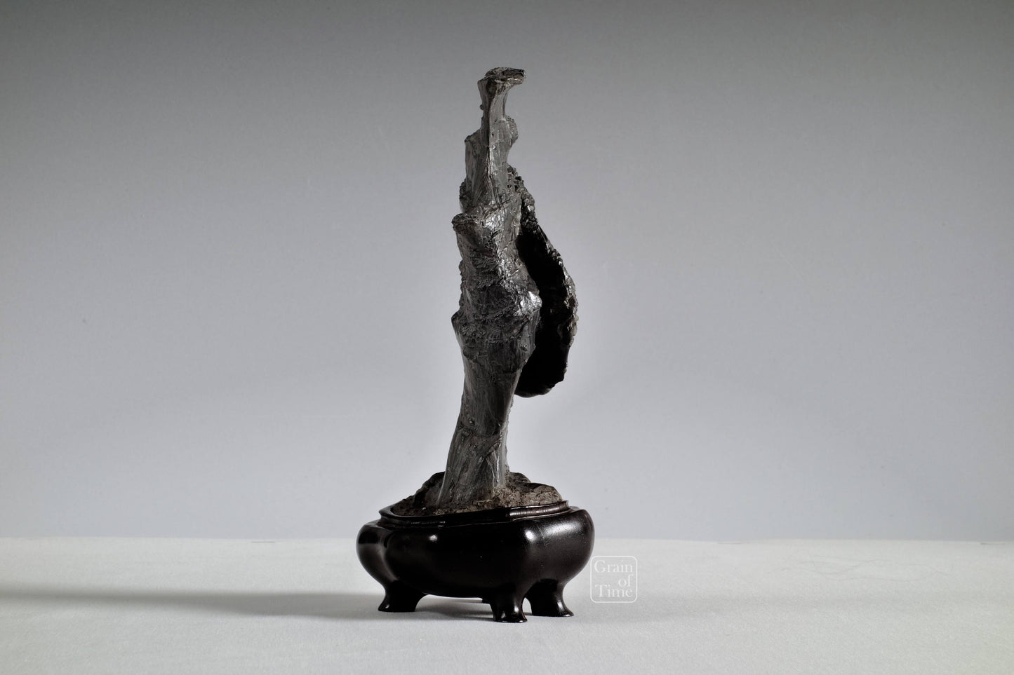 24533 - Furuya Sugata-Ishi (Figure Stone) - The Dancer