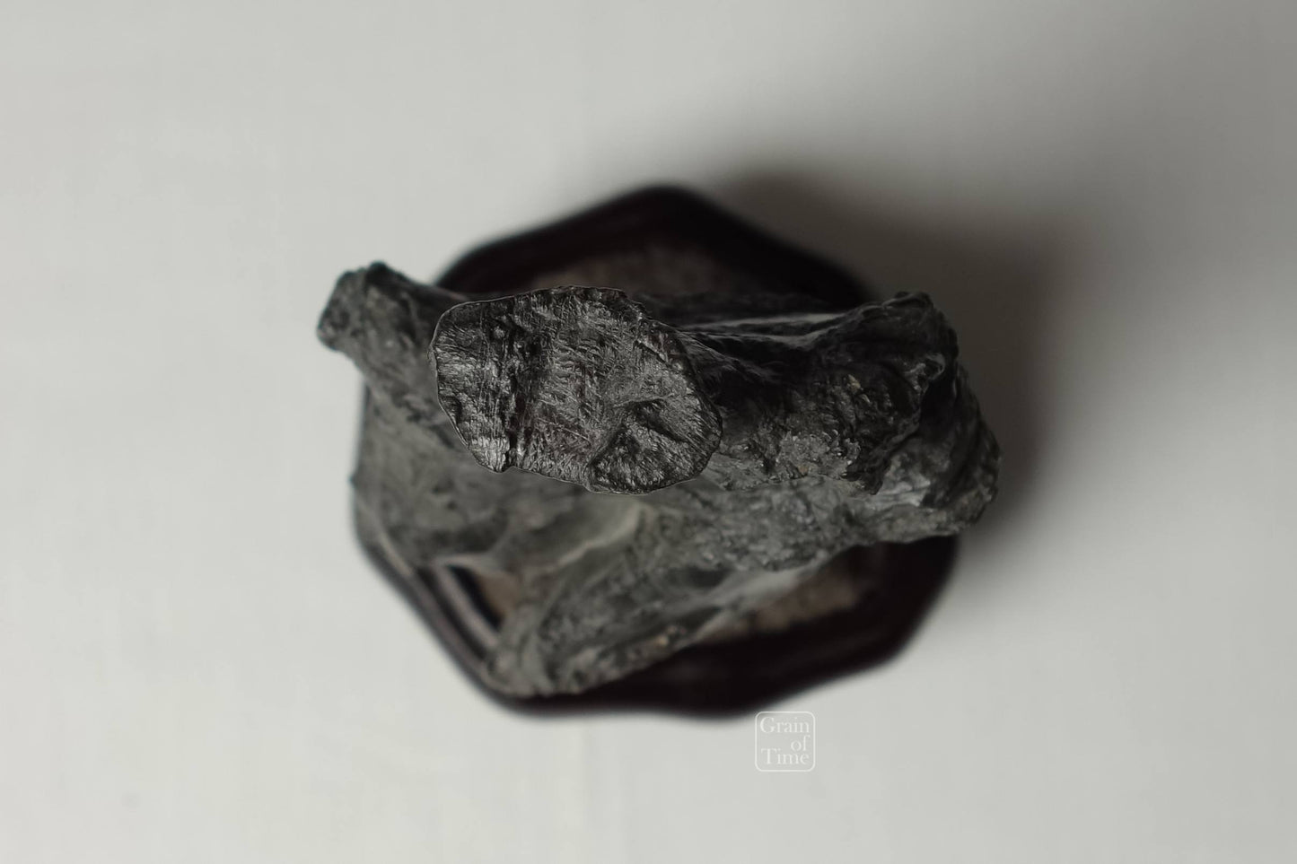 24533 - Furuya Sugata-Ishi (Figure Stone) - The Dancer