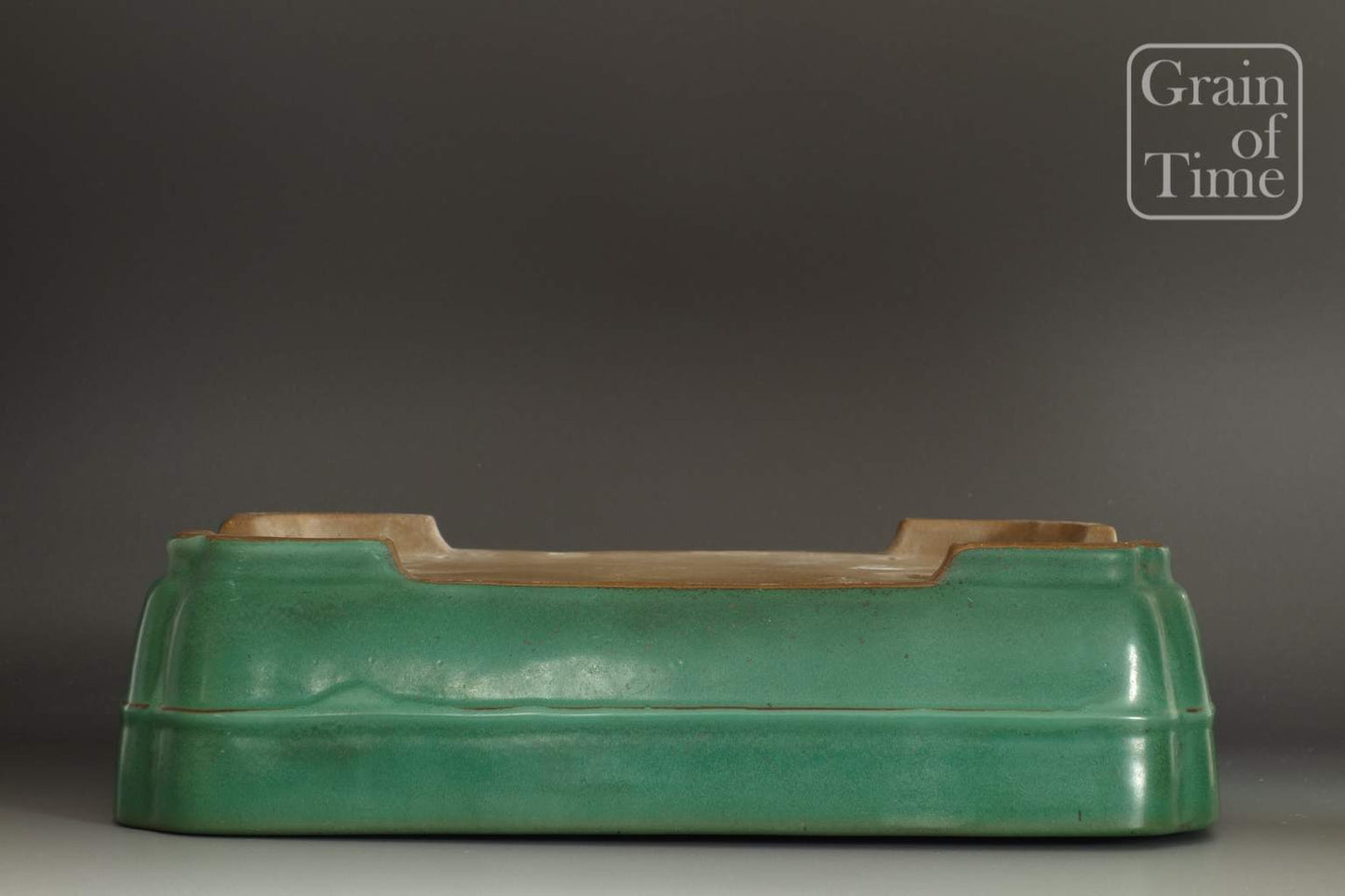 Yamafusa /Sanbo (Tokoname) - Green Rectangle - 14⅜ in (37cm)